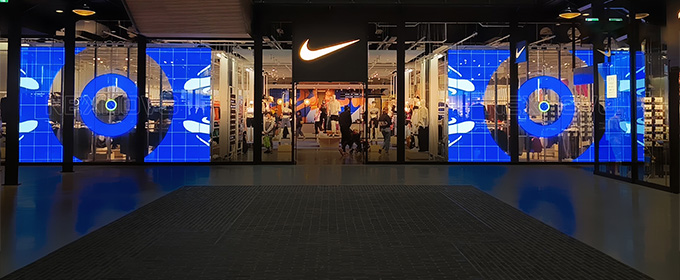 Solution for Retail Windows with TD's Transparent LED Screen